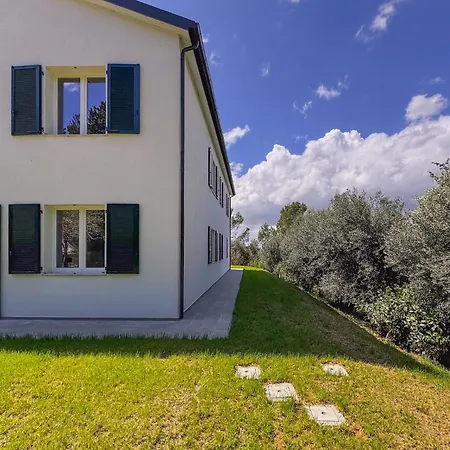 Nature Retreat Spacious 5 Bedroom Modern With Private Park Potenza Picena