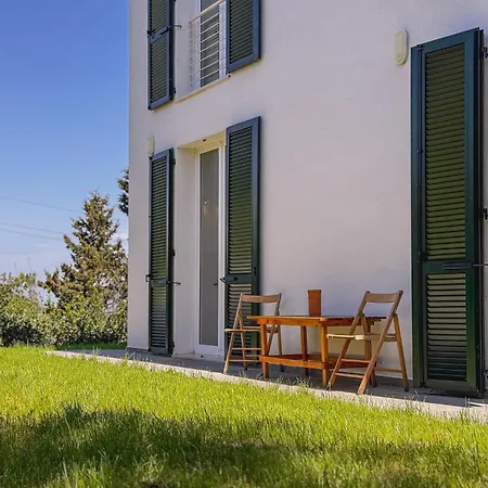 Villa Nature Retreat Spacious 5 Bedroom Modern With Private Park Potenza Picena