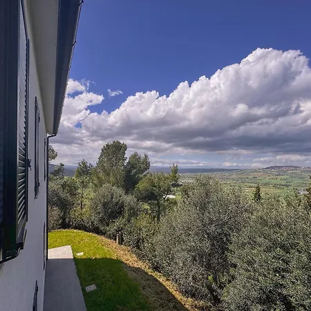 Nature Retreat Spacious 5 Bedroom Modern With Private Park Villa *