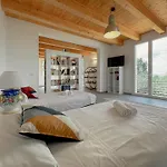 Villa Nature Retreat - 5 Bedroom With Park By Host Hero Potenza Picena