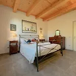 Villa Nature Retreat - 5 Bedroom With Park By Host Hero Potenza Picena