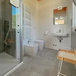 Nature Retreat - 5 Bedroom With Park By Host Hero *