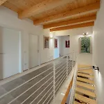 Nature Retreat - 5 Bedroom With Park By Host Hero Villa *