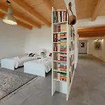 Nature Retreat - 5 Bedroom With Park By Host Hero *