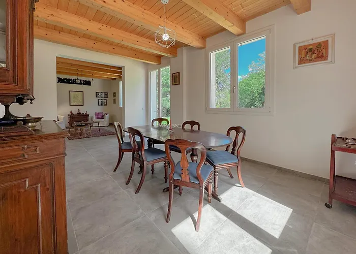 Villa Nature Retreat - 5 Bedroom With Park By Host Hero Potenza Picena