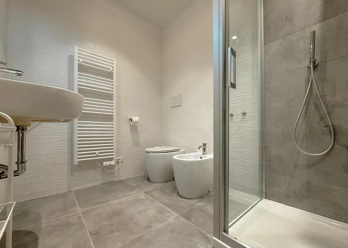 Nature Retreat - 5 Bedroom With Park By Host Hero Villa Potenza Picena