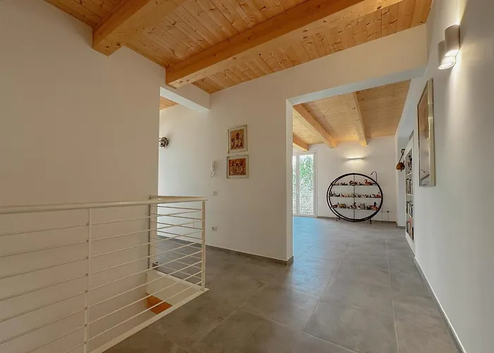 Nature Retreat - 5 Bedroom With Park By Host Hero Potenza Picena