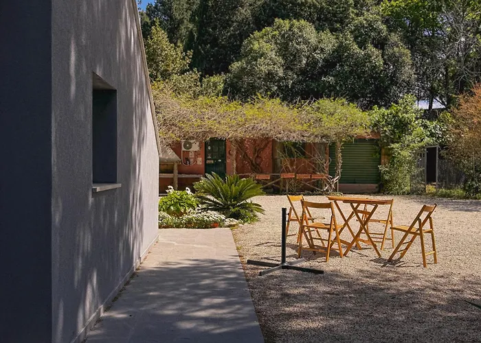 Villa Nature Retreat - 5 Bedroom With Park By Host Hero *