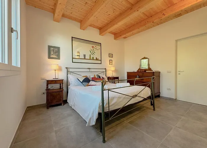Villa Nature Retreat - 5 Bedroom With Park By Host Hero Potenza Picena